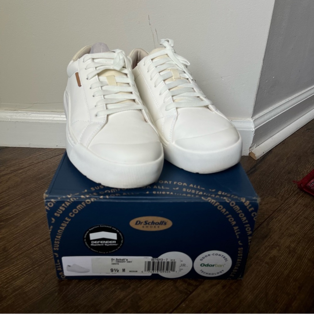 Dr. Scholl's White Sneakers (Never worn)